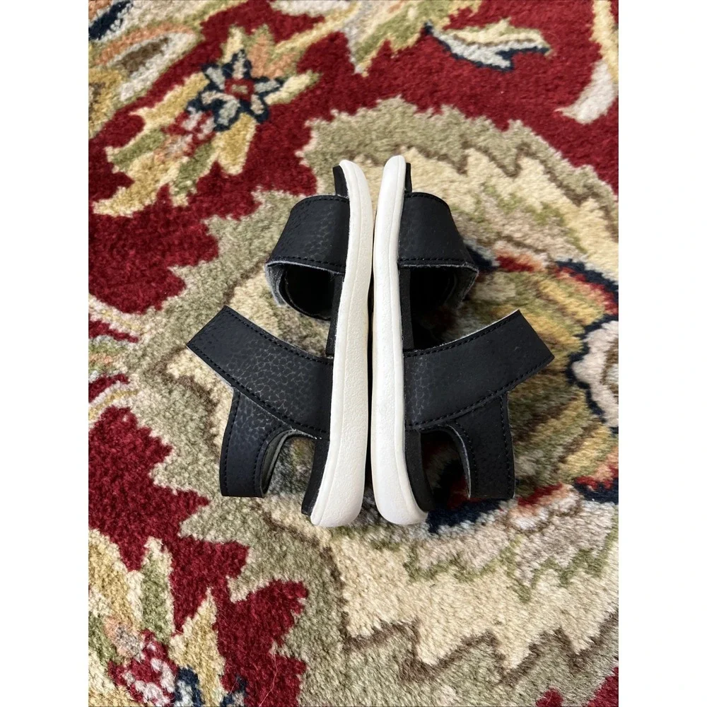 See Kai Run Basics Toddler 5 Jaylen Sandal Black Washable Water Friendly Shoe